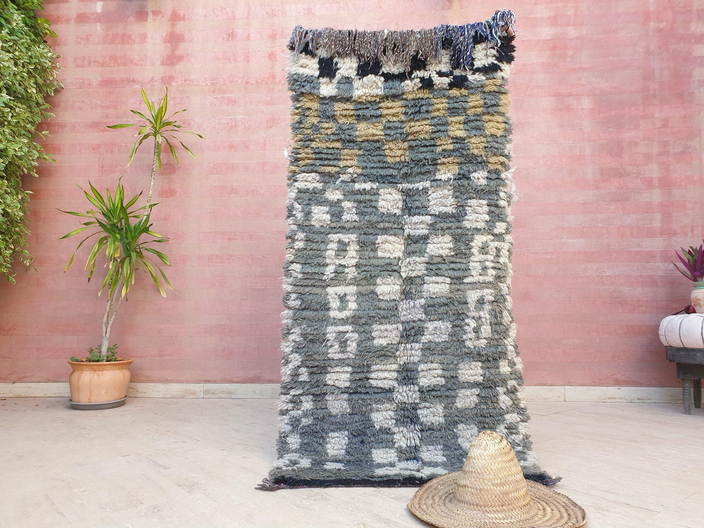 50% OFF CLEARANCE SALE Vintage Moroccan Rug 2.7x6 gray runner rug, grey boujaad accent rug bedroom rug living room rug boucherouite rug