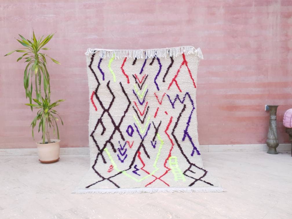 Fine Moroccan rug, fluffy rug Genuine Berber Azilal rug, bedside rug, nursery rug kids rug, bedroom rug living room rug wool bedside rug