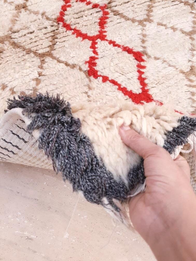 Vintage Moroccan rug 2.7x5.6 offwhite Beige brown rug | Unique Authentic vintage azilal  rug boujaad rug | entryway berber rug