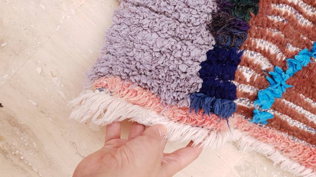 Vintage Moroccan rug 2.9x5.9 Stunning Unique Boujaad rug |  Unique Vintage Boujad Rug | Artistic bedroom Berber rug