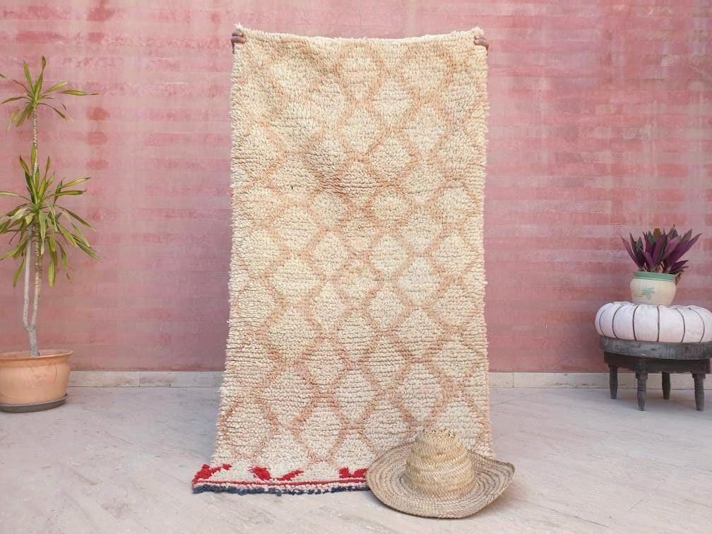 Vintage Moroccan Rug 3x5.6 Super Pretty vintage Berber Wool Rug, Peach Eggshell  Geometric boujaad berber rug, artistic Red accent rug
