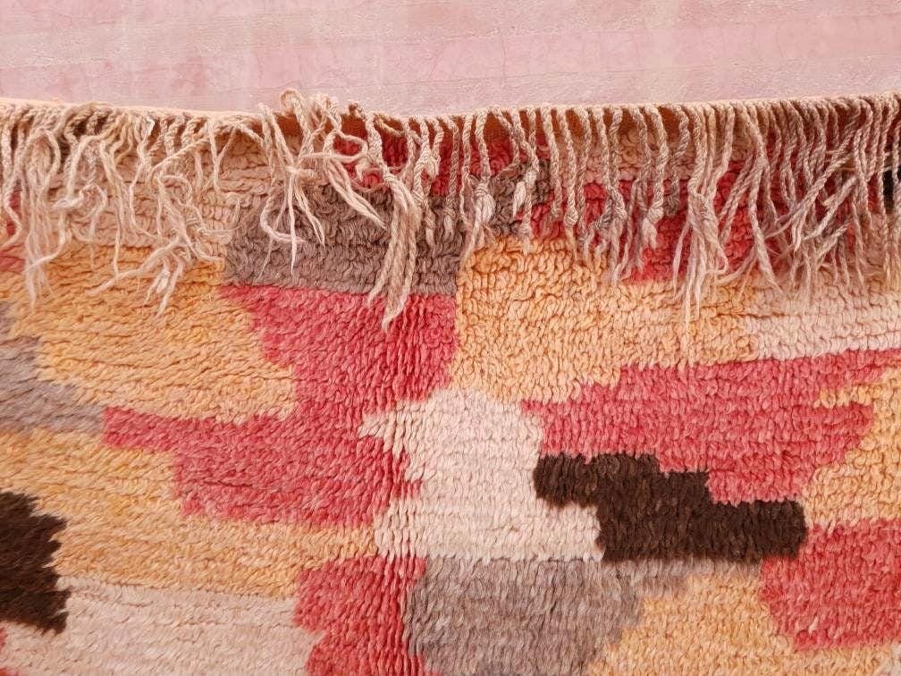 50% OFF CLOSING SALE Vintage Moroccan rug 4.1x10.5 Stunning Boujaad rug, Checkered Boujad Rug, blush warm tones muted rug  living room rug
