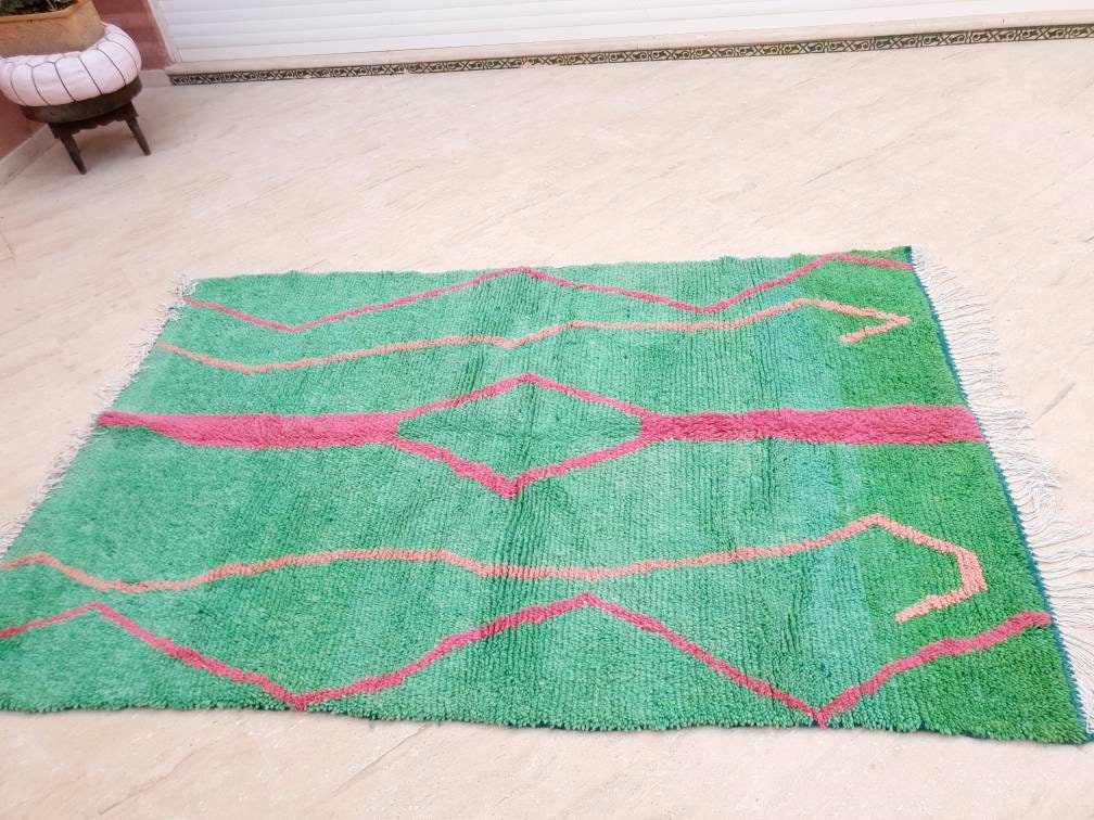 Stunning Green Pink Moroccan Rug 5x8.5 Beni ourain rug fushia rug, Azilal Rug, bedroom rug nursery rug living room rug ZAYA144