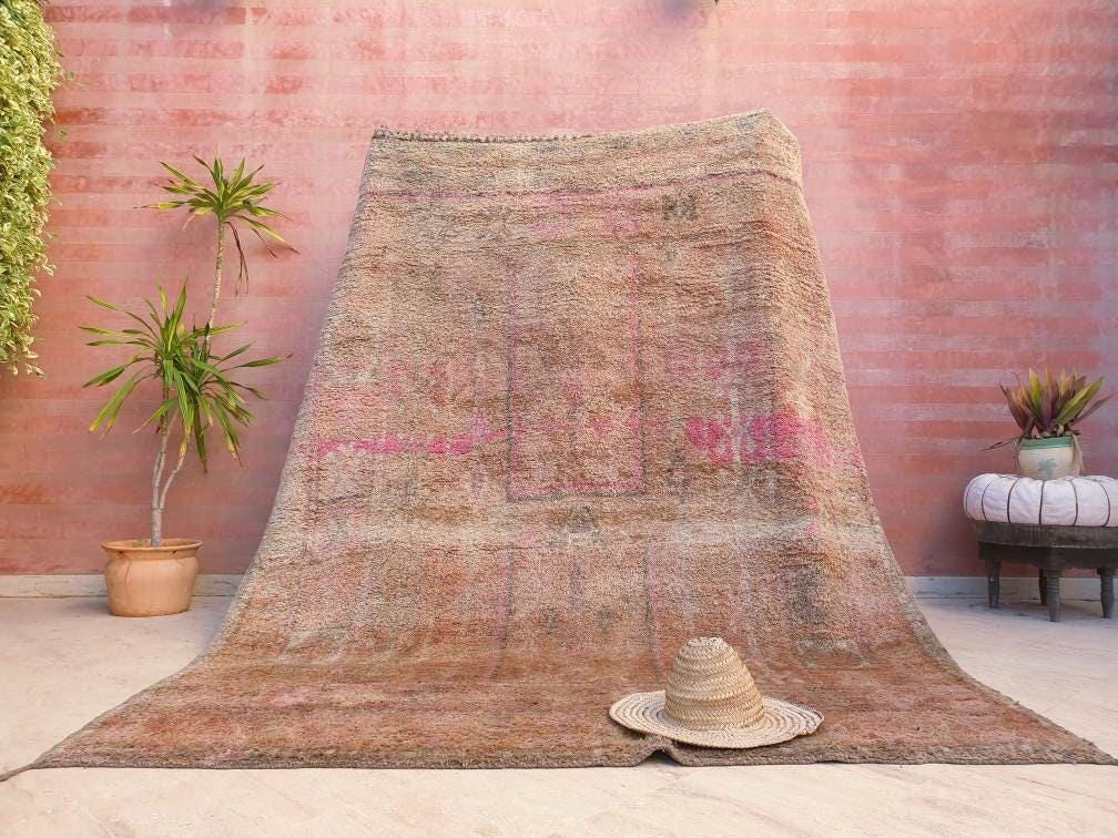 Precious Vintage Moroccan Rug | 6.9x9 Beige Pink Boujaad tribal rug | Unique Boujad Rug |   Beni Mguild Rug