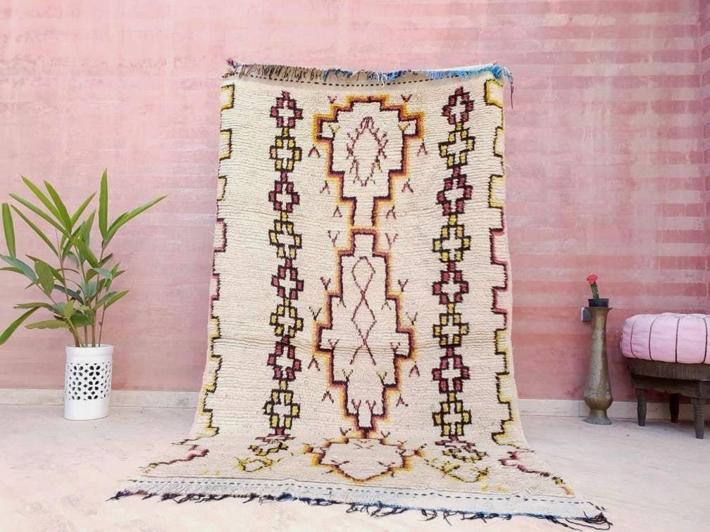 Vintage Moroccan Rug, 4.5x8 Gorgeous Azilal Rug, Beige Geometric Berber rug, Midcentury rug, Tribal living room rug