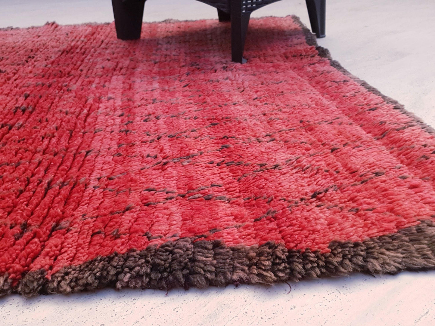 Vintage Moroccan Rug 5.3x6 Gorgeous Blush red Boujaad rug, muted red squarish rug, bedroom beni ourain rug checkered geometric rug