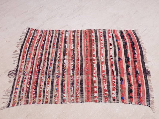 Vintage Moroccan Rug 4.1x6.2  Beautiful Unique muted morrocan rug, embroidery like woven wool flatweave rug with boucherouite knots