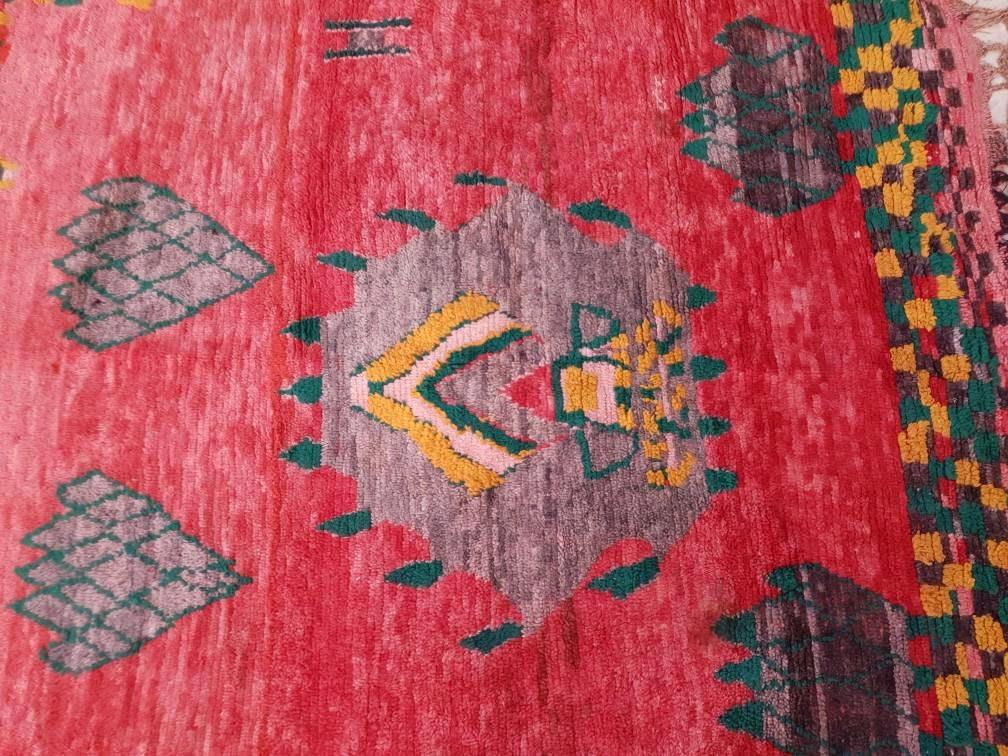 50% OFF CLOSING SALE Vintage Moroccan Rug 5.6x6.7 incredible Abstract Muted Rug "That Face" Striking vintage Boujaad Rug | Boujad rugs