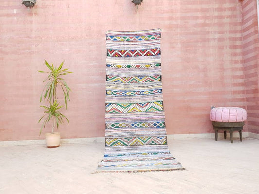 Vintage Moroccwn rug, Kilim Rug 2.9x8.7 Vintage Morrocan kilim Rug, berber rug bedroom rug living room rug boho rug hallway rug boujaad rug