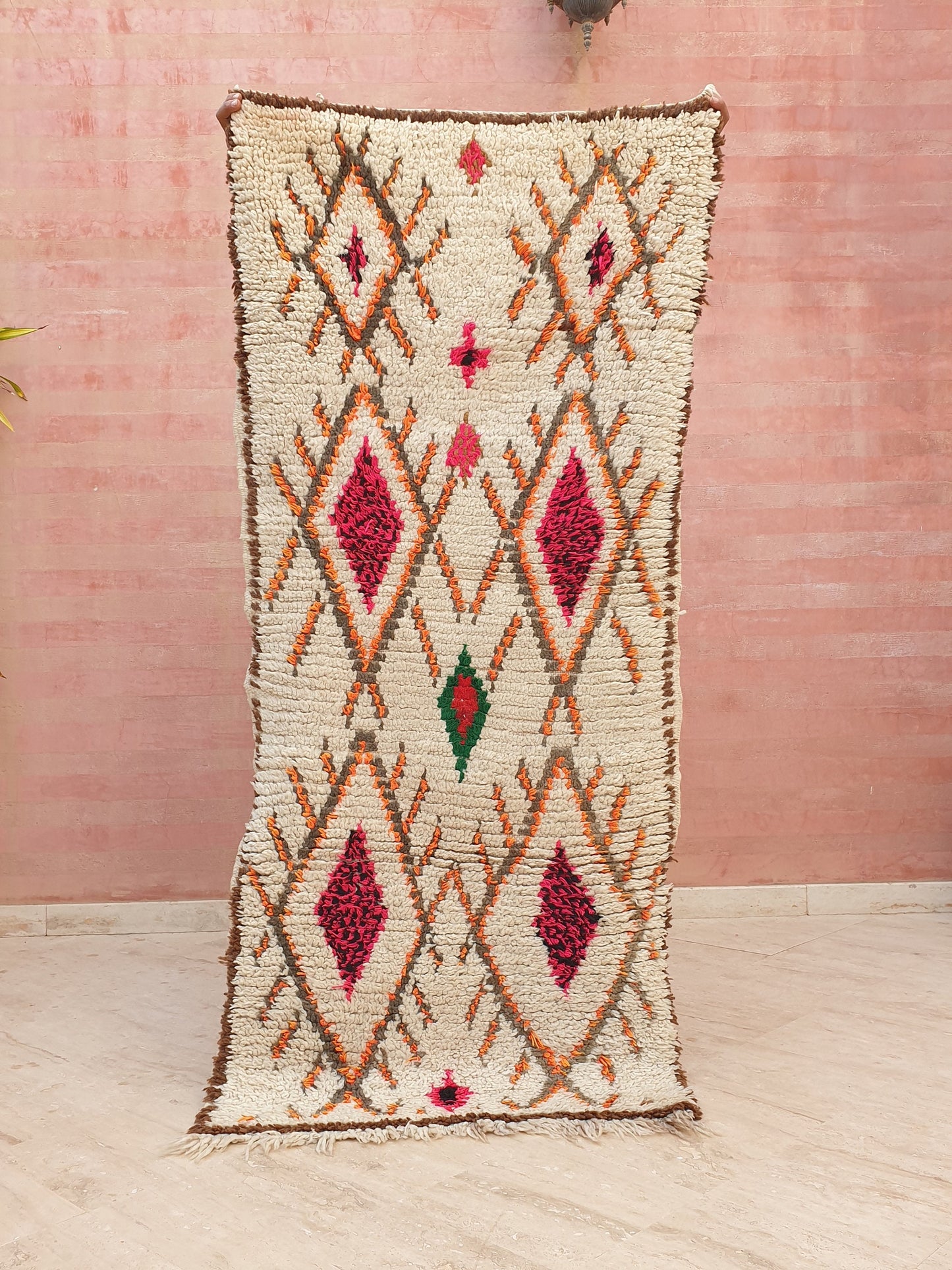 Vintage Moroccan rug 2.7x6.2  Lovely unique beige rug, boujaad rug geometric morocco rug bedroom rug, berber rug