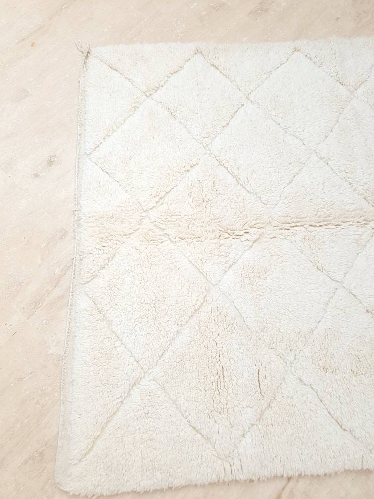 Thick Moroccan Rug 5.3x6.1 Genuine Beni Ouarain rug, Perfect Living Room, Bedroom or Nursery Rug