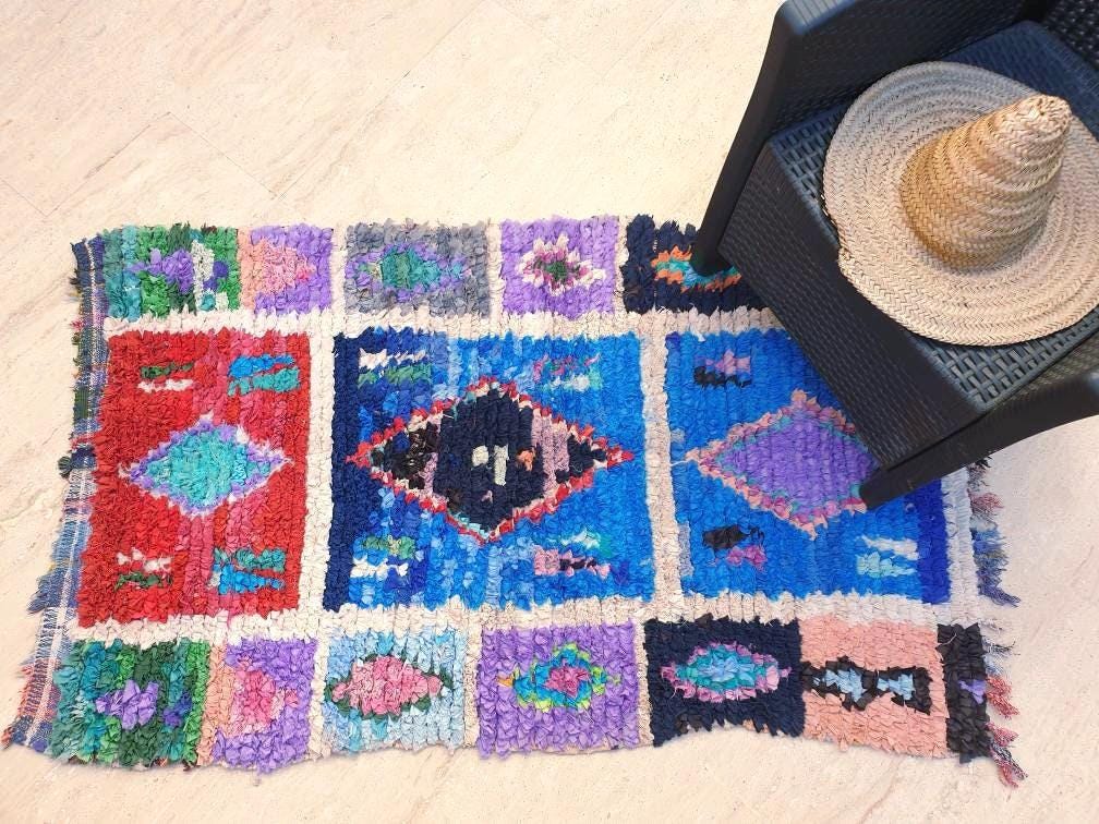 Vintage Moroccan Rug  Super Pretty Runner Rug 3.1x5.1 Boujaad Rug  | Antique Berber Boucherouite Rug  Vintage Accent Rug, Entry way Rug