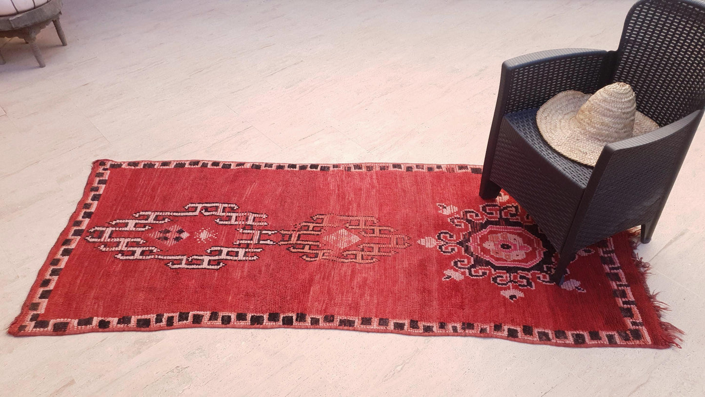 Vintage Moroccan Rug 3.1x7.3 Gorgeous Unique Red Boujaad Statement Runner Rug, bedroom rug, living room rug Abstract ac