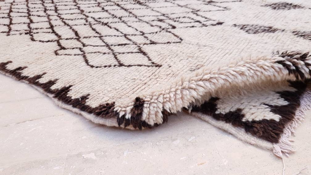 50% OFF CLOSING SALE Vintage Moroccan rug 4.1x8.5 Azilal rug | Precious Vintage berber wool rug | Handmade carpet