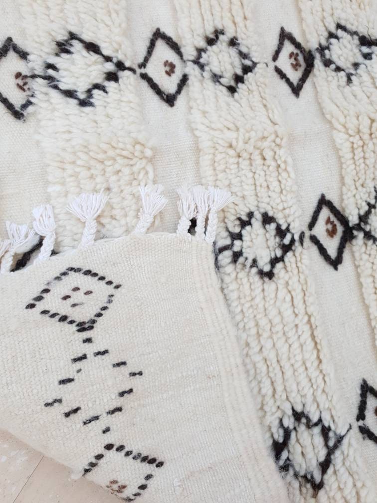 Moroccan Rug, fine unique Berber wool rug 3x5 , bedroom rug living room rug nursery rug beni ourain rug bedside rug handmade rug