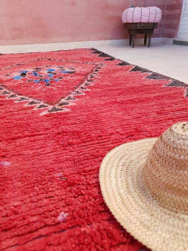 Vintage Moroccan Rug 5.6x10.5 Stunning Red boujaad rug boujad rug unique rug living room rug