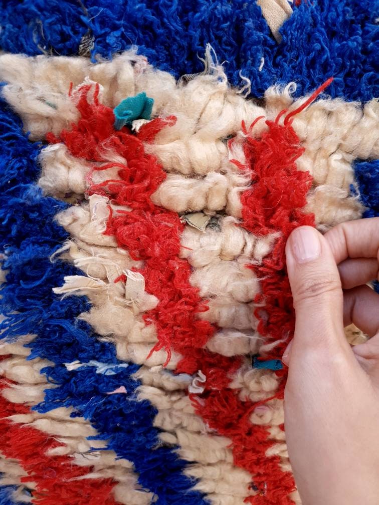 Vintage Moroccan rug 2.6x5.6 beautiful Unique Runner rug USA blue red striped Moroccan Accent rug, unique Abstract Rug