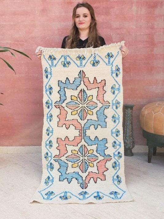 Berber Wool Rug – Moroccan Embroidery, Maps & Flowers Design (2.5x5 ft)
