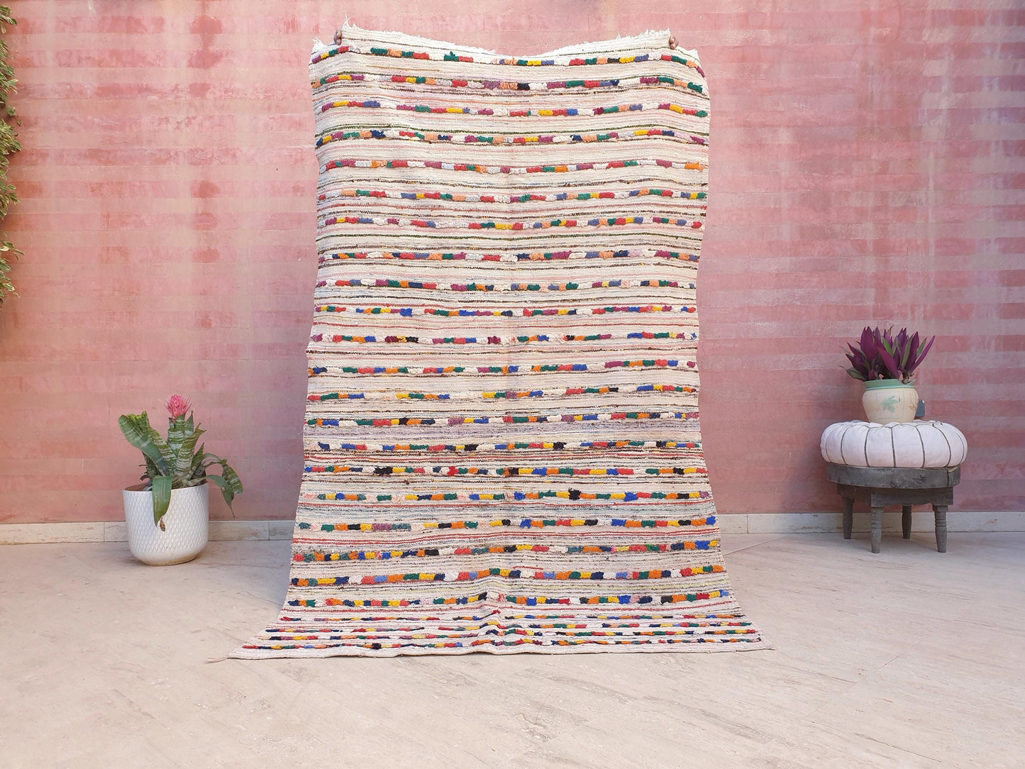 Beautiful vintage moroccan kilim rug 4.3x7 Unique berber offwhite rug, embroidery like woven wool flatwoven rug