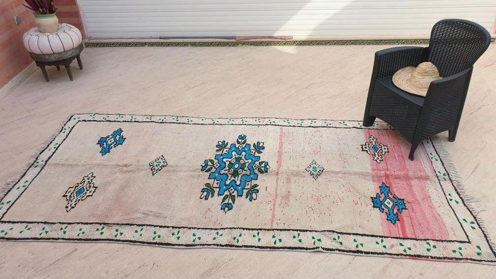 Vintage Moroccan Rug 4.6x10 Stunning pink White Boujaad Rug, unique tribal morocco rug, large boujad rug