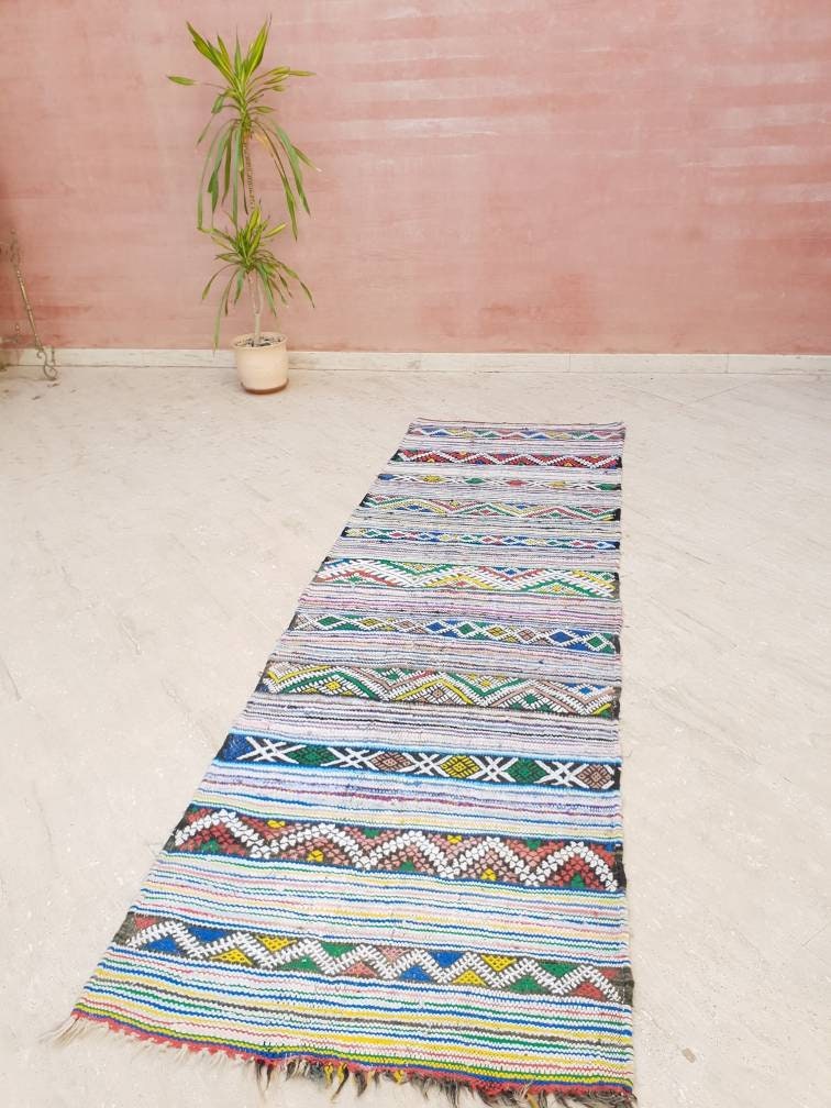 Vintage Moroccwn rug, Kilim Rug 2.9x8.7 Vintage Morrocan kilim Rug, berber rug bedroom rug living room rug boho rug hallway rug boujaad rug