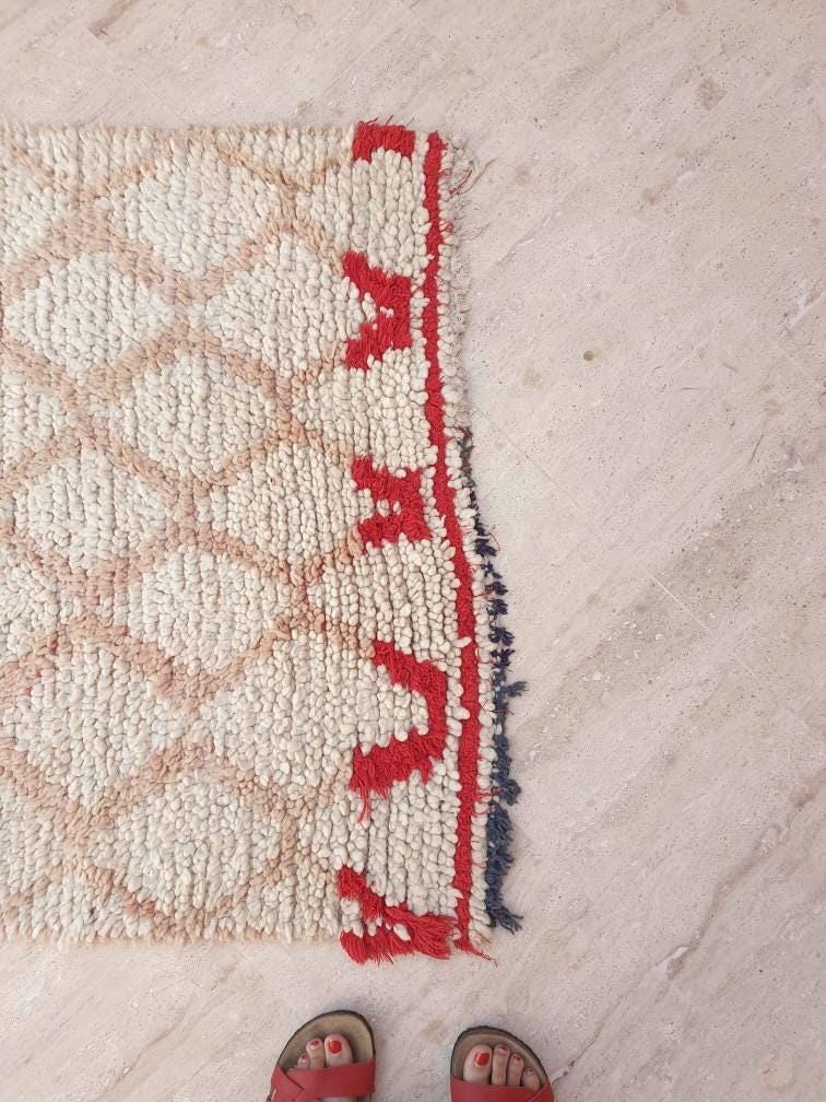 Vintage Moroccan Rug 3x5.6 Super Pretty vintage Berber Wool Rug, Peach Eggshell  Geometric boujaad berber rug, artistic Red accent rug