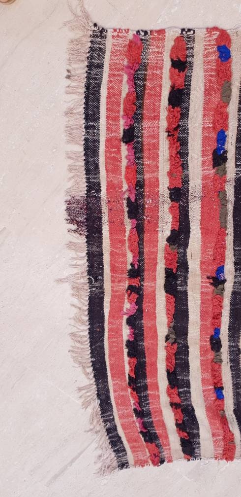 Vintage Moroccan Rug 4.1x6.2  Beautiful Unique muted morrocan rug, embroidery like woven wool flatweave rug with boucherouite knots