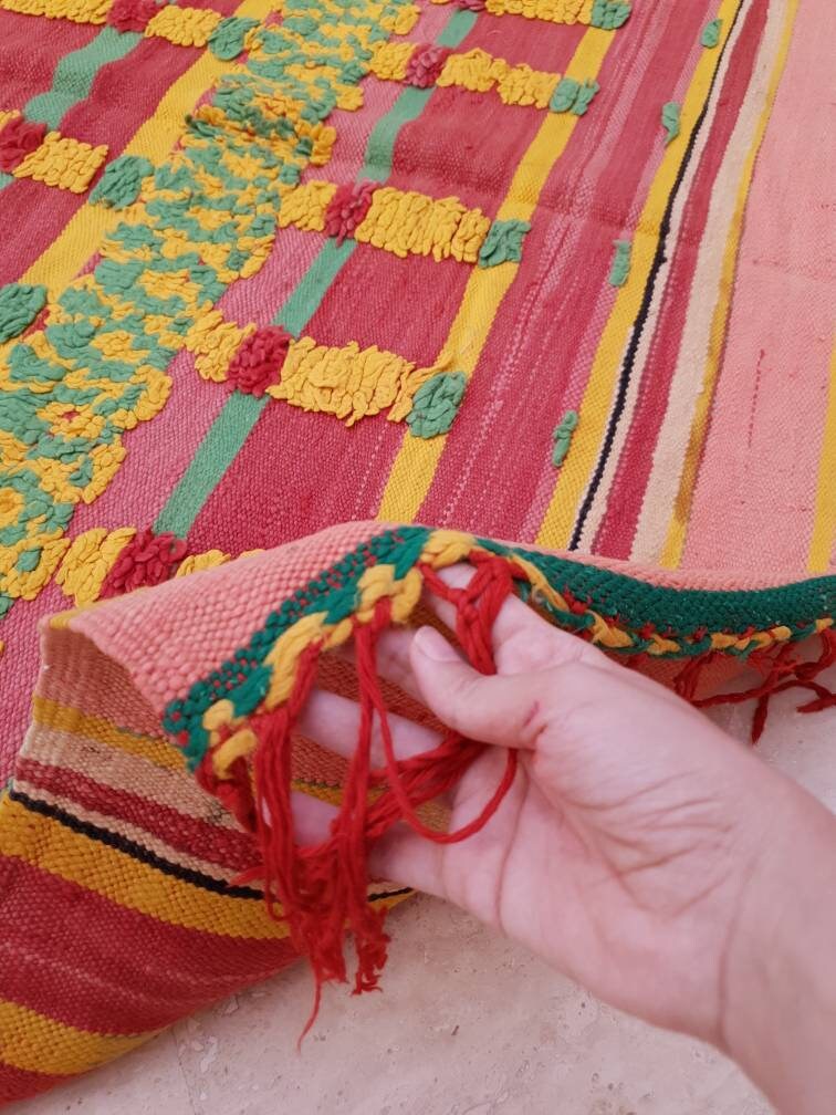 Vintage Moroccan Rug, kilim Rug, beautiful Unique muted morrocan rug Green Yellow Muted Red woven wool flatweave rug boujaad rug bedroom rug