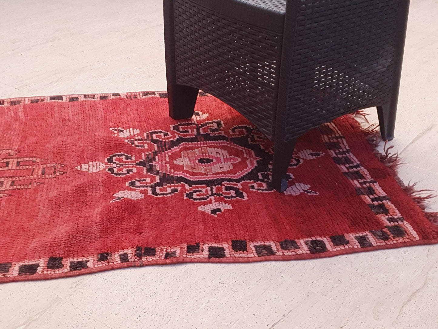 Vintage Moroccan Rug 3.1x7.3 Gorgeous Unique Red Boujaad Statement Runner Rug, bedroom rug, living room rug Abstract ac