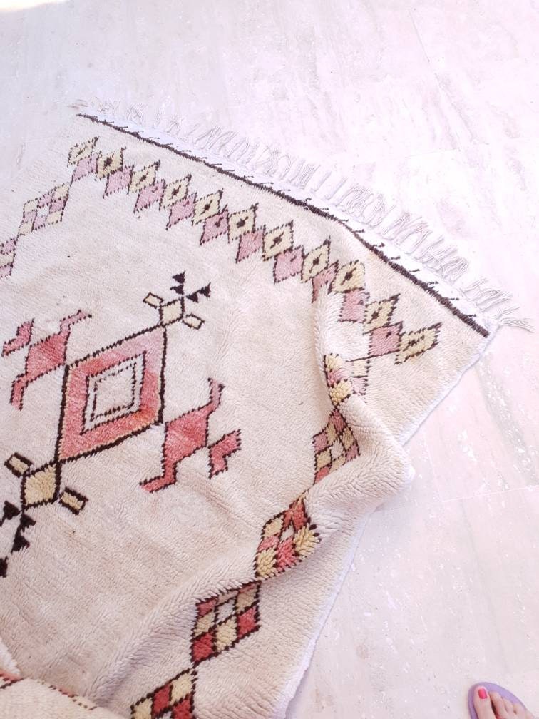 Vintage Morrocan Rug 4.5x9.5 Midcentury blush Azilal Berber Rug bedroom rug living room  rug large area rug boujaad rug beni ourain rug