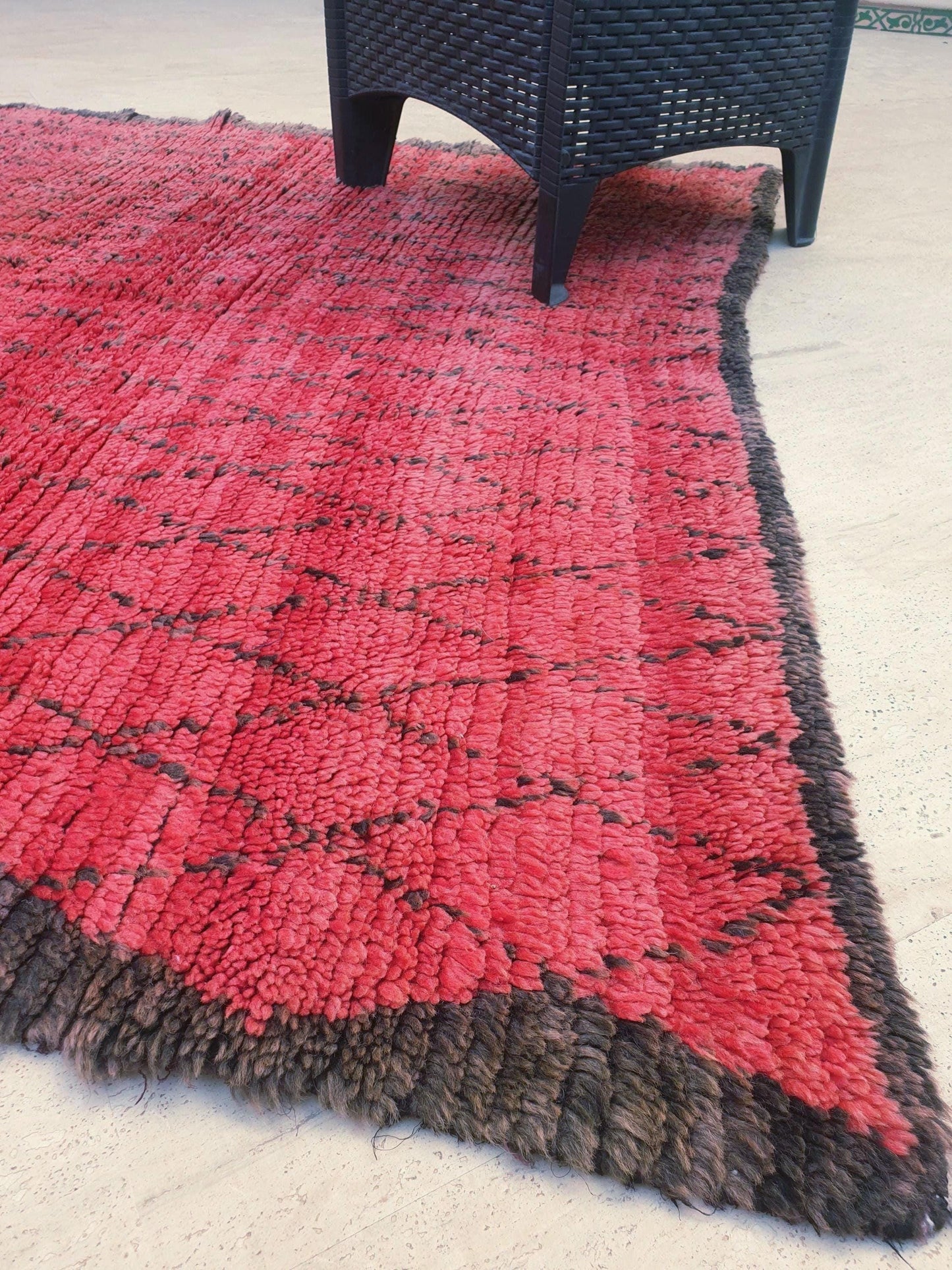 Vintage Moroccan Rug 5.3x6 Gorgeous Blush red Boujaad rug, muted red squarish rug, bedroom beni ourain rug checkered geometric rug