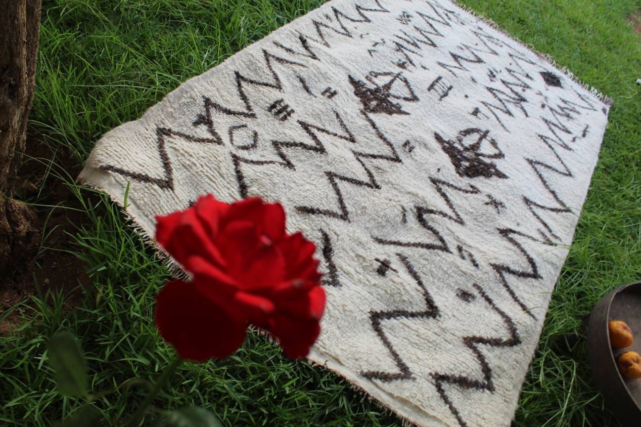 50% OFF CLOSING SALE Moroccan Rug 4.7x7.5 Natural rug Fine Beni Ourain Rug, fluffy living room rug bedroom rug nursery rug black neutral rug