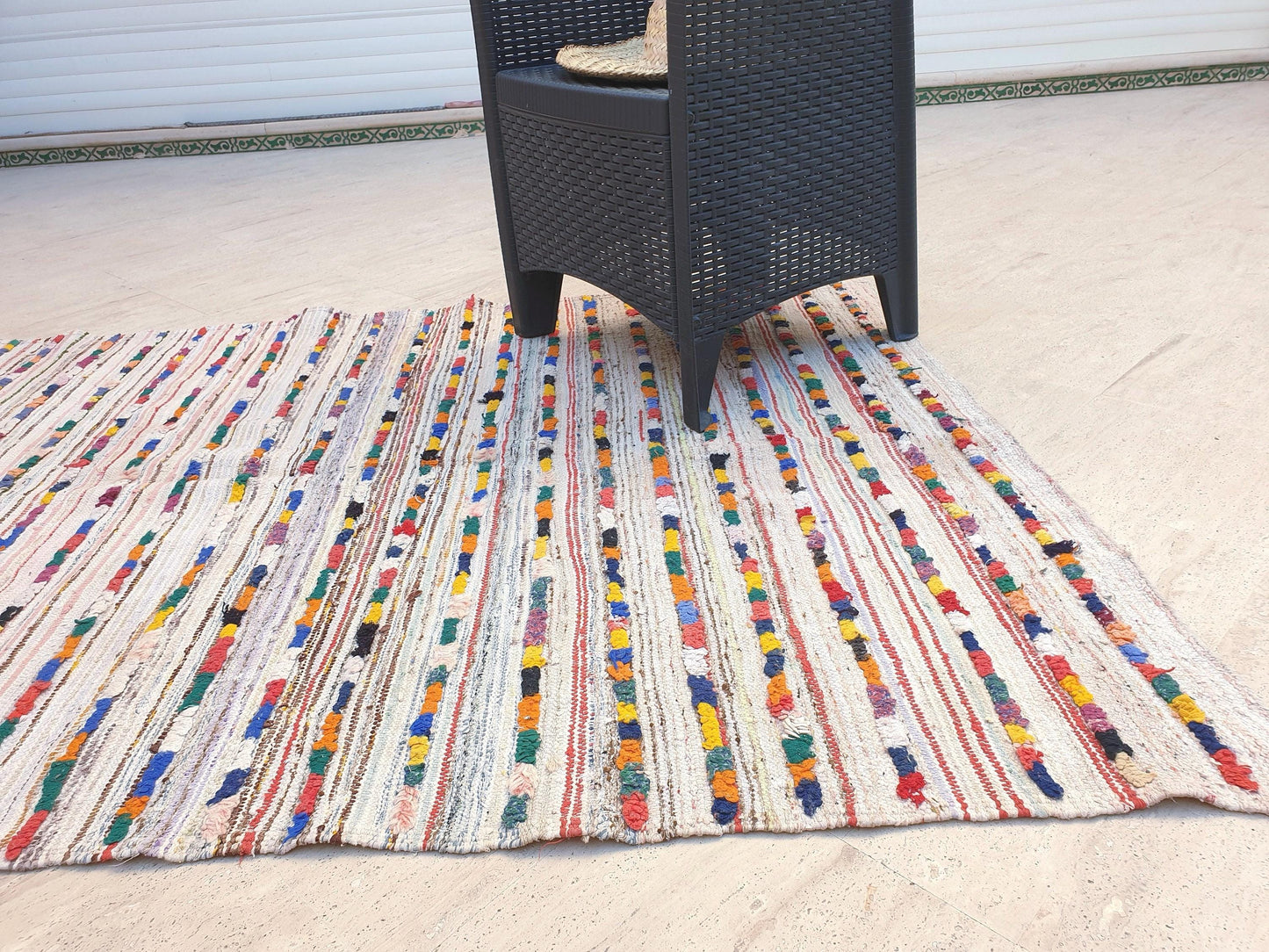 Beautiful vintage moroccan kilim rug 4.3x7 Unique berber offwhite rug, embroidery like woven wool flatwoven rug