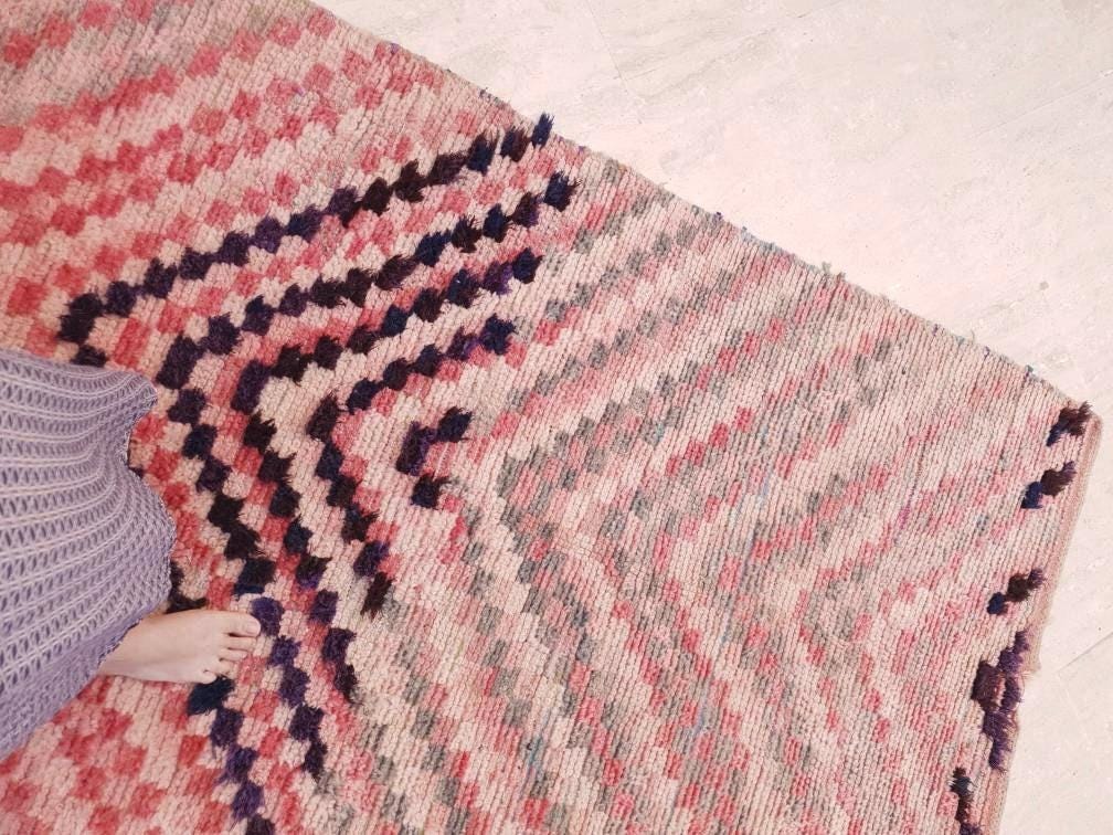 Vintage Moroccan Rug 3.8x7.5 Gorgeous Blush Boujaad rug, Unique area Rug, checkered bedroom rug, living room rug