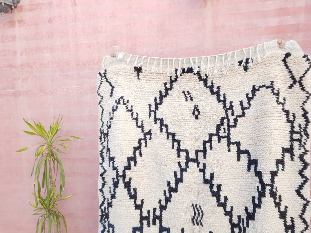 50% OFF CLEARANCE SALE Vintage Moroccan rug 4x8.5 berber Azilal rug bedroom rug living room rug geometric boujaad rug, handmade antique rug