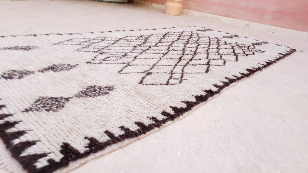 50% OFF CLOSING SALE Vintage Moroccan rug 4.1x8.5 Azilal rug | Precious Vintage berber wool rug | Handmade carpet