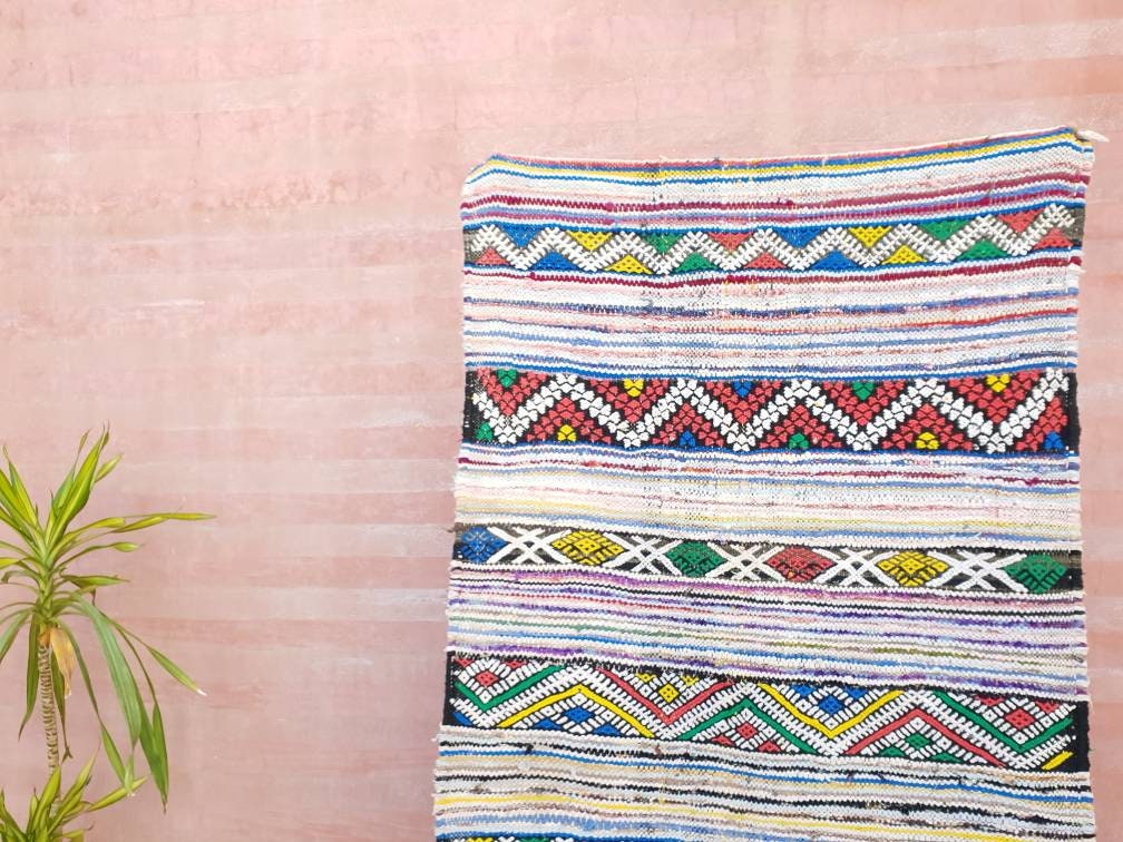 Vintage Moroccwn rug, Kilim Rug 2.9x8.7 Vintage Morrocan kilim Rug, berber rug bedroom rug living room rug boho rug hallway rug boujaad rug