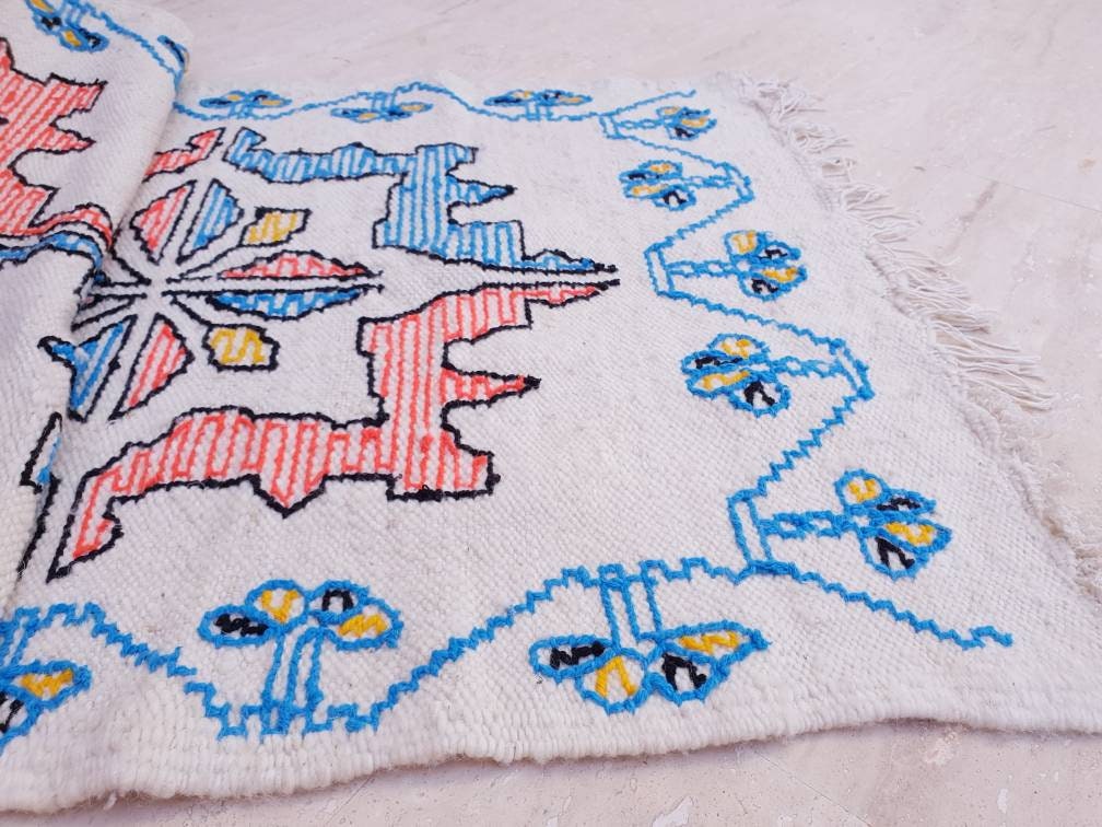 Berber Wool Rug – Moroccan Embroidery, Maps & Flowers Design (2.5x5 ft)