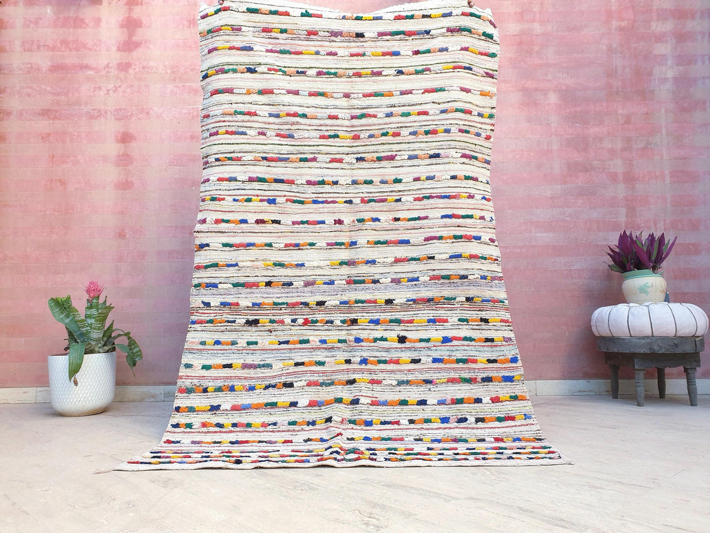 Beautiful vintage moroccan kilim rug 4.3x7 Unique berber offwhite rug, embroidery like woven wool flatwoven rug