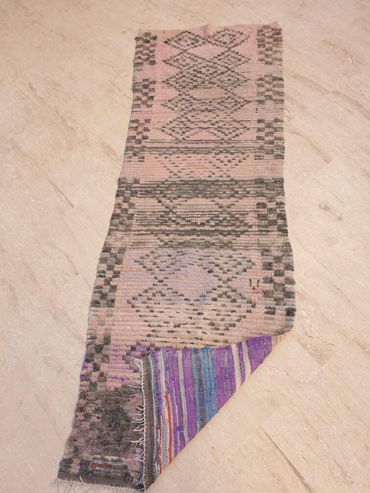 Vintage Moroccan Rug 2.6x7.8 Gorgeous Boujaad rug Purple beige Runner rug Blush mauve Blush Pink Beige rug