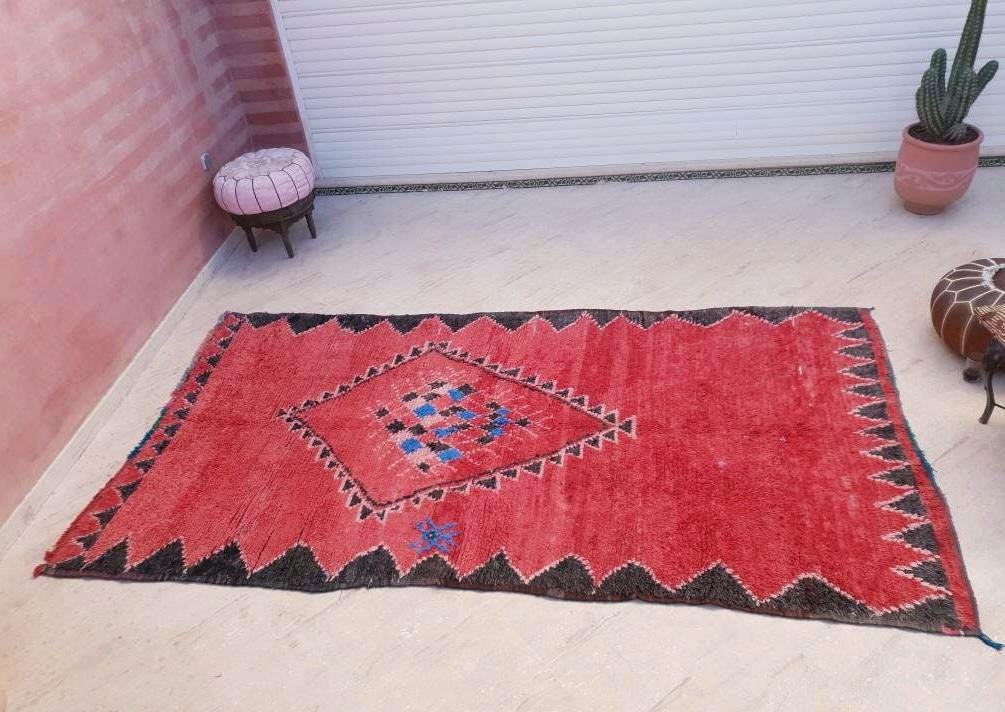 Vintage Moroccan Rug 5.6x10.5 Stunning Red boujaad rug boujad rug unique rug living room rug