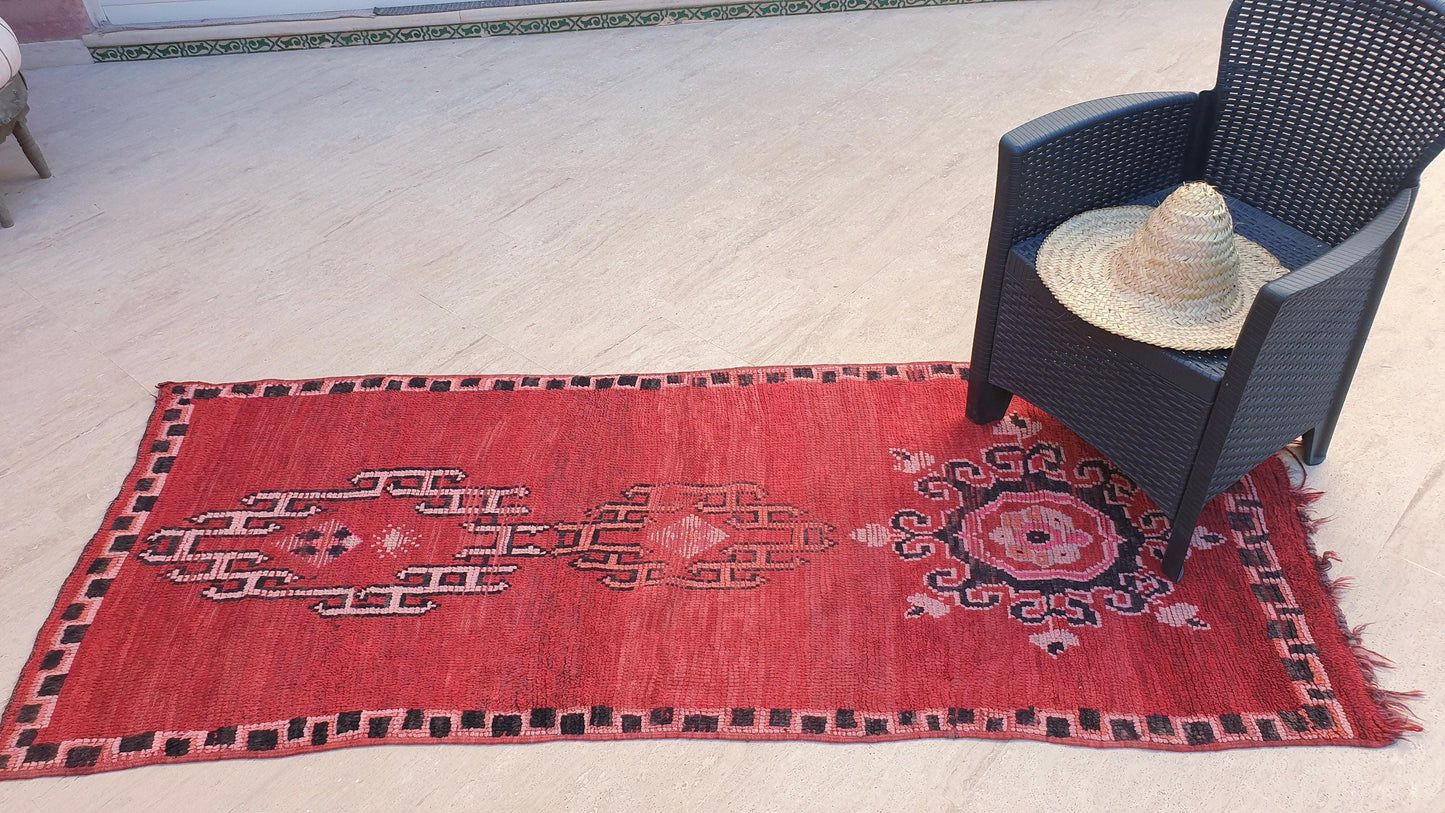 50% OFF CLOSING SALE Vintage Moroccan Rug 3.1x7.6 Gorgeous Unique Red Boujaad Statement Runner Rug, bedroom rug, Abstract accent rug