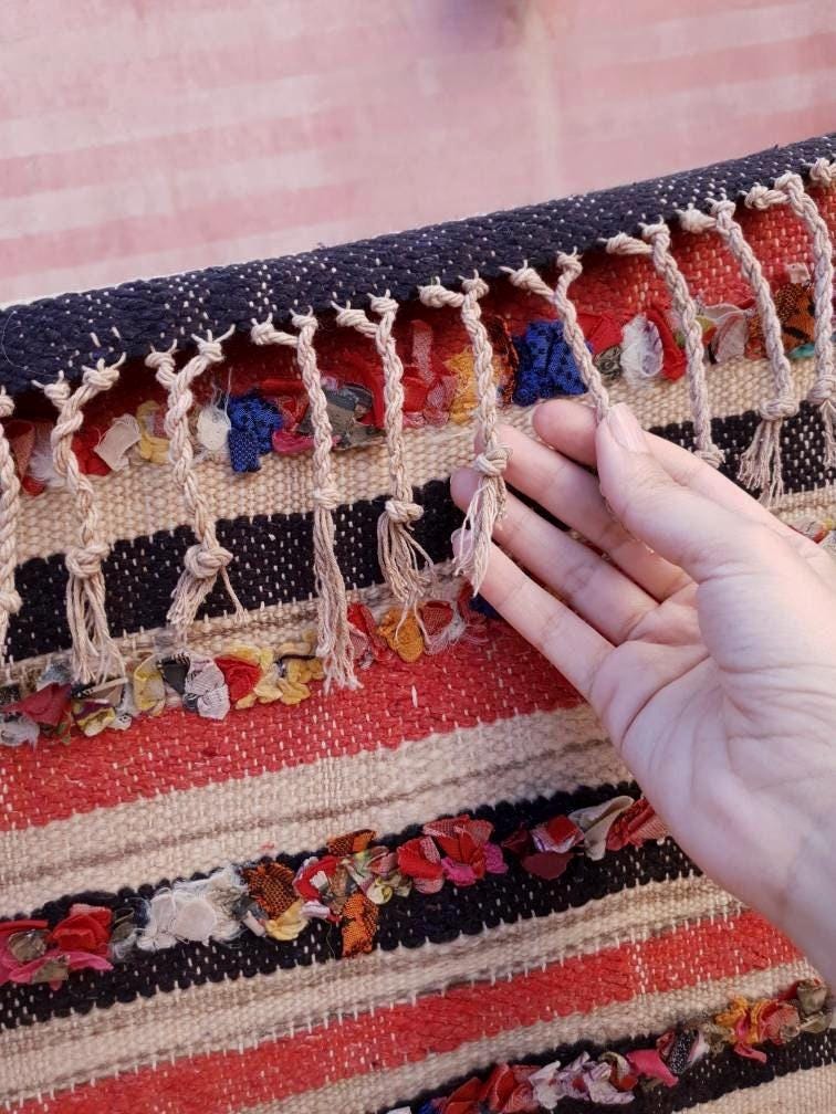 Vintage Moroccan Rug 4.1x6.2  Beautiful Unique muted morrocan rug, embroidery like woven wool flatweave rug with boucherouite knots