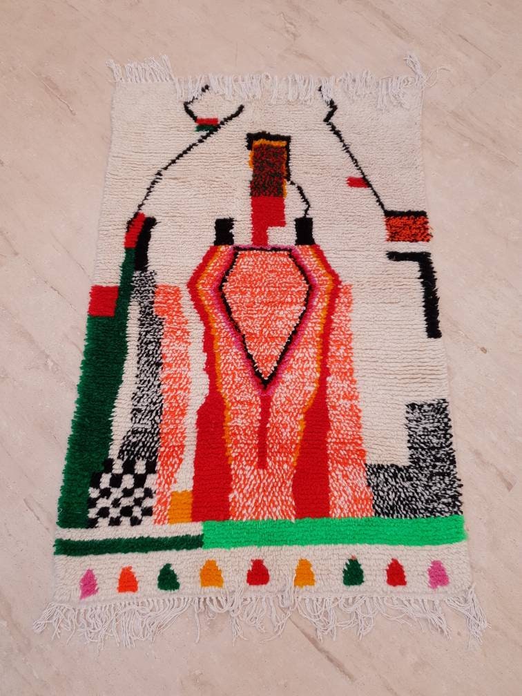 Moroccan rug 3.5x5.6 Fine Azilal rug, Authentic Berber morrocan rug, bedroom rug living room rug bedside rug children rug boho rug