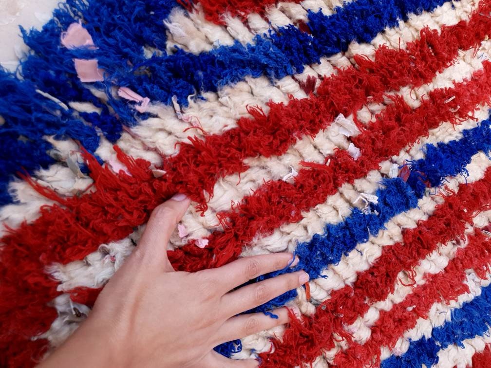 Vintage Moroccan rug 2.6x5.6 beautiful Unique Runner rug USA blue red striped Moroccan Accent rug, unique Abstract Rug