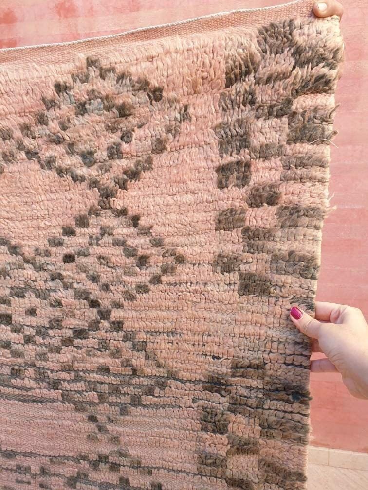 Vintage Moroccan Rug 2.6x7.8 Gorgeous Boujaad rug Purple beige Runner rug Blush mauve Blush Pink Beige rug