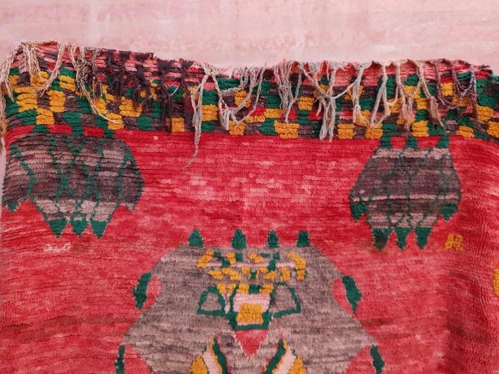 50% OFF CLOSING SALE Vintage Moroccan Rug 5.6x6.7 incredible Abstract Muted Rug "That Face" Striking vintage Boujaad Rug | Boujad rugs