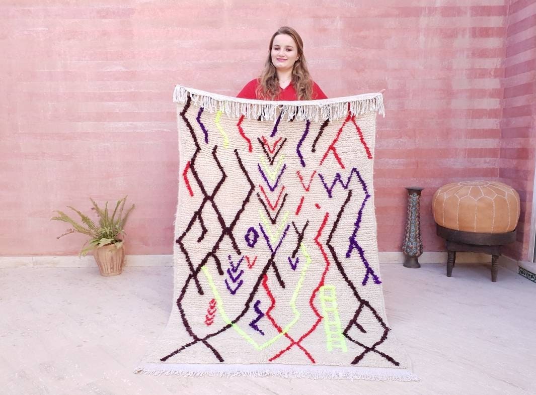 Fine Moroccan rug, fluffy rug Genuine Berber Azilal rug, bedside rug, nursery rug kids rug, bedroom rug living room rug wool bedside rug