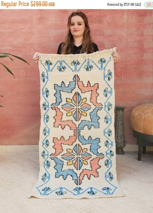 Moroccan rug - 2.5x5 Soft Embroidery Style Woven Throw, Berber Rug bedroom rug hallway rug living room rug bedside rug accent rug boho rug