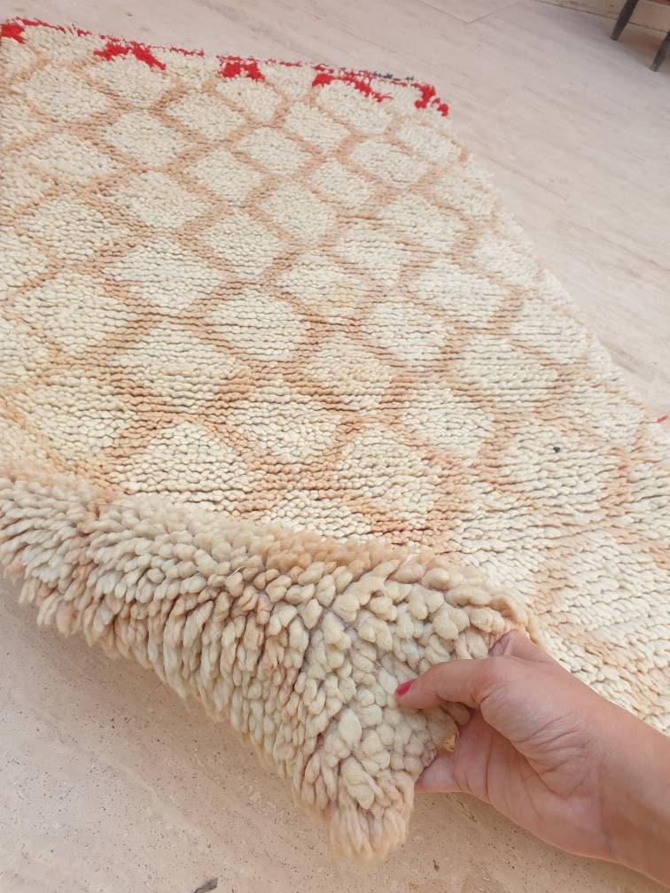 Vintage Moroccan Rug 3x5.6 Super Pretty vintage Berber Wool Rug, Peach Eggshell  Geometric boujaad berber rug, artistic Red accent rug